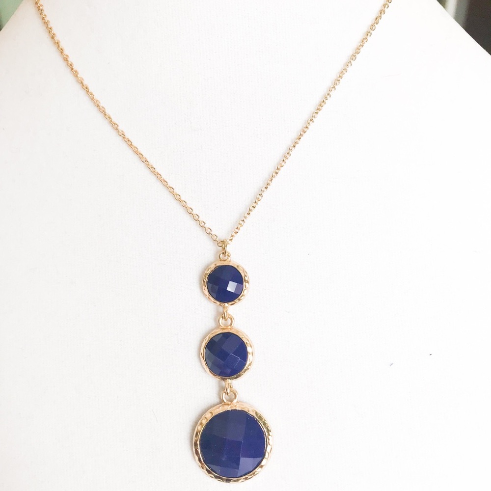 Blue fashion necklace with earrings